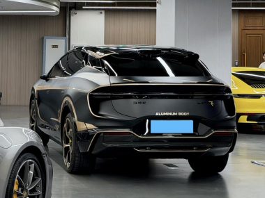 Lotus Eletre R+ — фото 3