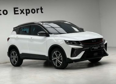 Geely Coolray 240T DCT Diamond — фото 3