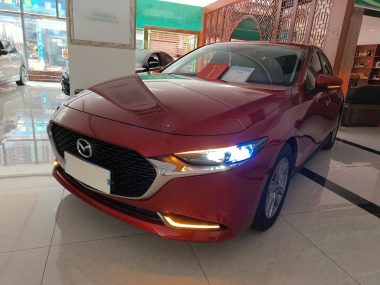 Mazda 3 2022, фото 1