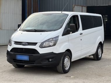 Ford Transit 2023, фото 1