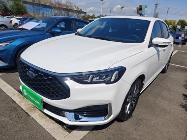 Ford Escort 2022, фото 1