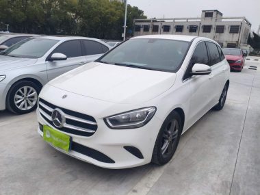 Mercedes-Benz B-Class 2020, фото 1