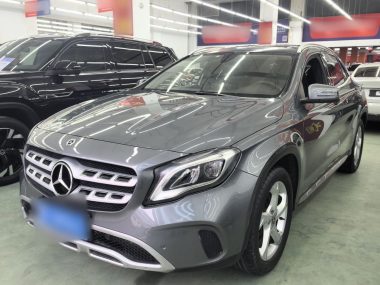 Mercedes-Benz GLA 2018, фото 1