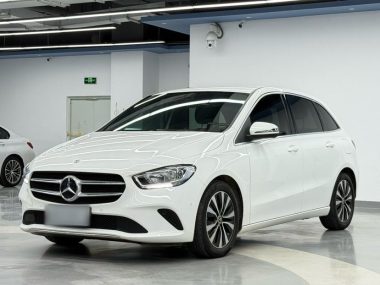 Mercedes-Benz B-Class 2022, фото 1