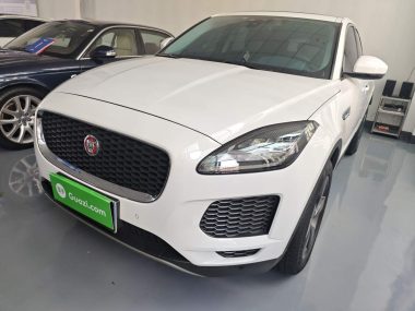 Jaguar E-PACE 2021, фото 1