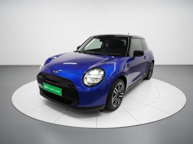 MINI COOPER 2025, фото 1