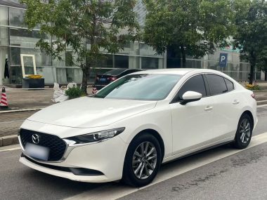 Mazda 3 2022, фото 1