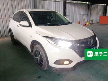 Honda Vezel 1.5L CVT — фото 3