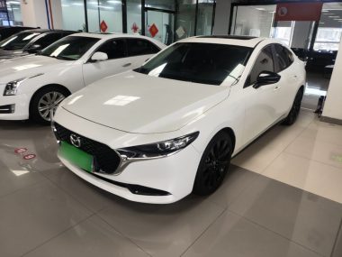 Mazda 3 2023, фото 1