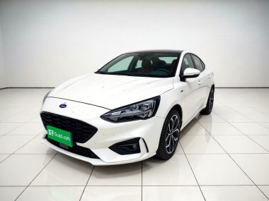 Ford Focus 2021, фото 1