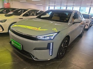 Geely Galaxy L6 2025, фото 1