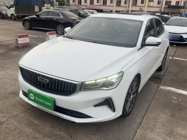 Geely Emgrand 2022, фото 1