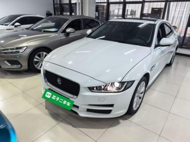 Jaguar XEL 2019, фото 1