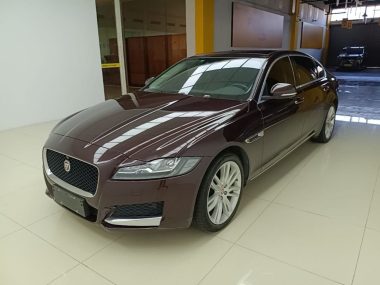 Jaguar XFL 2021, фото 1