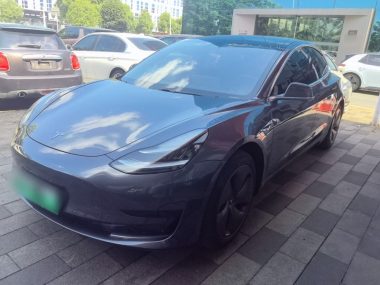 Tesla Model 3 2020, фото 1