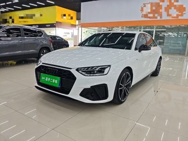 Audi A4L 2023, фото 1