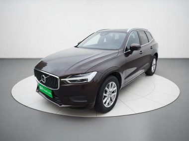 Volvo XC60 2018, фото 1
