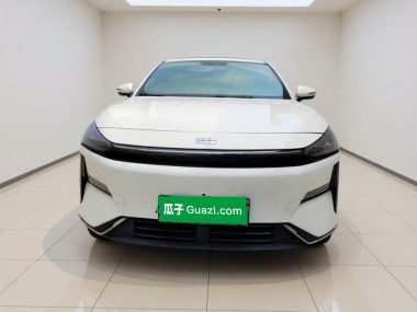 Geely Galaxy Galaxy L6 EM-i 60km — фото 2