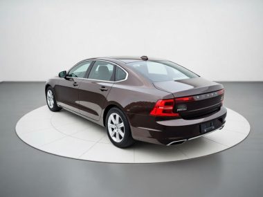 Volvo S90 T4 — фото 4