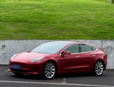 Tesla Model 3 2020, фото 1