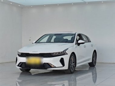 Kia K5 2025, фото 1
