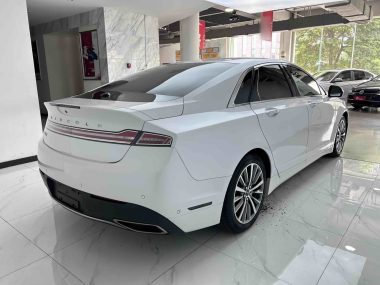 Lincoln MKZ 2020, фото 1