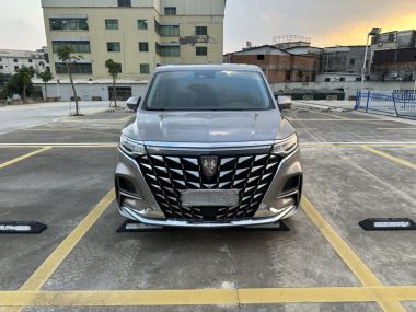 Roewe iMAX8 1.5T DMH — фото 2