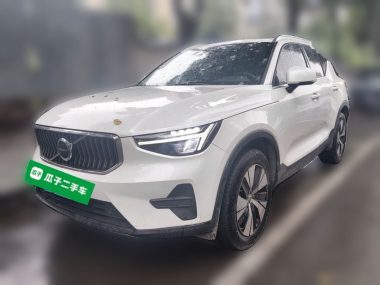 Volvo XC40 2022, фото 1