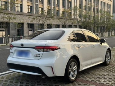 Toyota Levin 1.8H E-CVT — фото 3