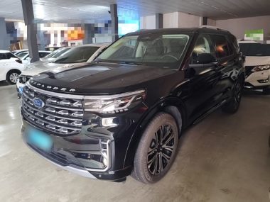 Ford Explorer 2025, фото 1