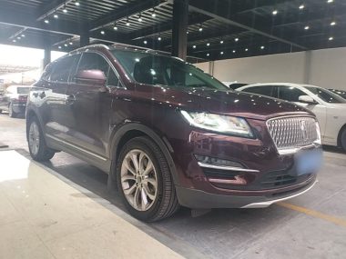 Lincoln MKC 2.0T VI — фото 3