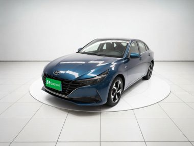 Hyundai Elantra 2023, фото 1