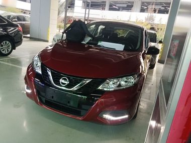 Nissan Tiida 2022, фото 1