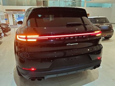 Porsche Cayenne E-Hybrid 2.0T — фото 3