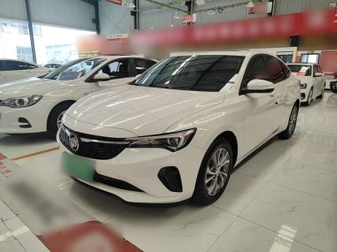 Buick Verano 2025, фото 1