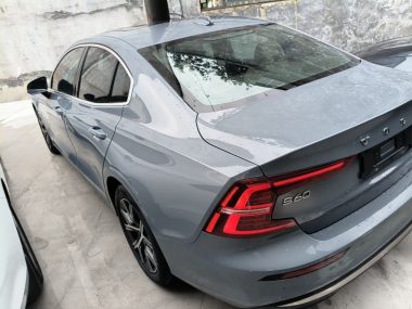 Volvo S60 B4 — фото 4