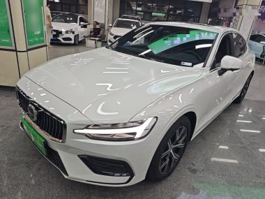 Volvo S60 2026, фото 1
