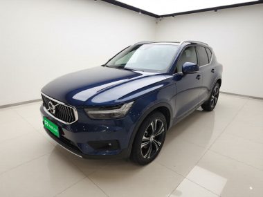 Volvo XC40 2020, фото 1