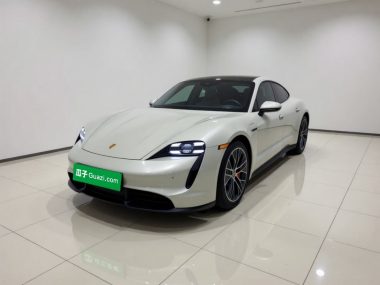 Porsche Taycan 2023, фото 1