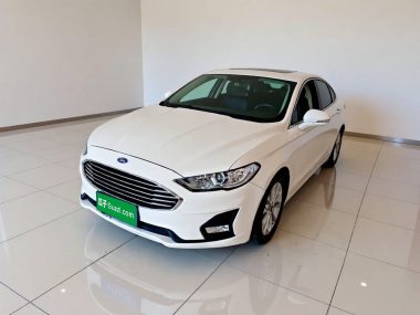Ford Mondeo 2022, фото 1