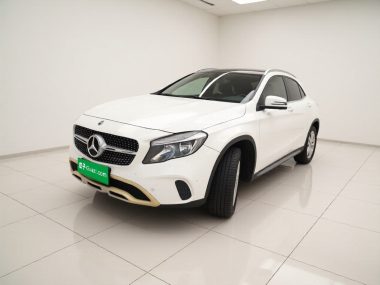 Mercedes-Benz GLA 2018, фото 1