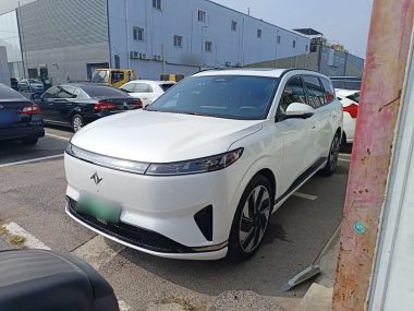 Dongfeng eπ e 008 2024, фото 1