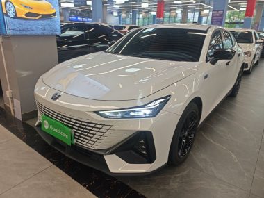 Changan UNI-V iDD 2024, фото 1