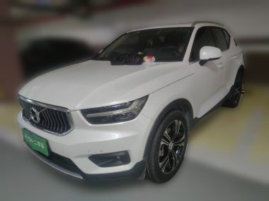 Volvo XC40 2019, фото 1