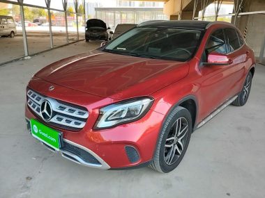 Mercedes-Benz GLA 2018, фото 1