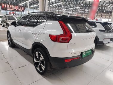 Volvo XC40 4WD High Performance Edition — фото 4