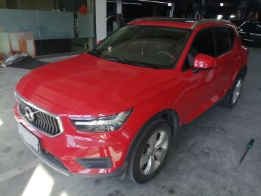 Volvo XC40 2020, фото 1