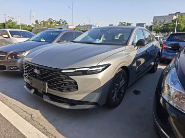 Ford Mondeo 2026, фото 1