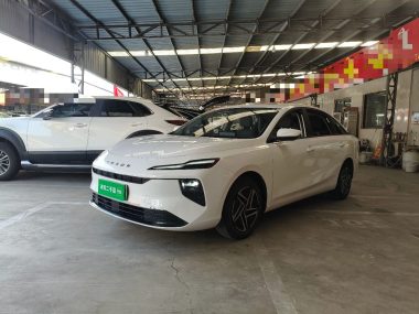 Roewe D6 2025, фото 1
