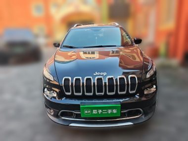 Jeep Cherokee Jeep 2.0L — фото 2